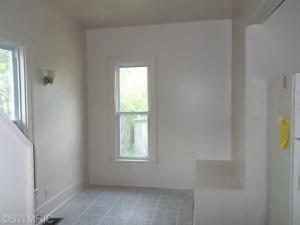 657 Cooper, Jackson, MI 49201 photo 11