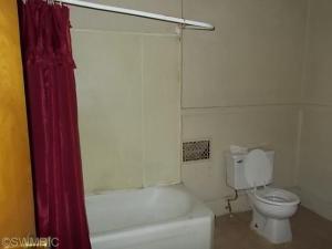 657 Cooper, Jackson, MI 49201 photo 3