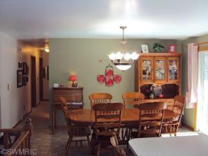 4144 White Pine Dr, Dorr, MI 49323 photo 4
