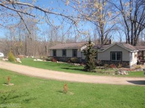 10522 Fulton St E, Lowell, MI 49331 photo 3