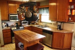 6829 Rix St SE, Ada, MI 49301 photo 2