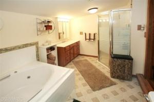 526 N Main St, Plainwell, MI 49080 photo 11
