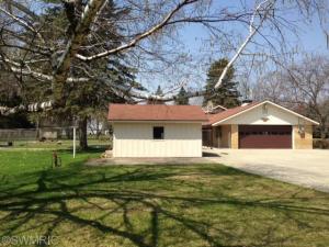 1930 E Coral Rd, Edmore, MI 48829 photo 11