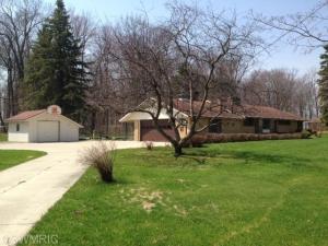 1930 E Coral Rd, Edmore, MI 48829 photo 1