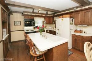 4735 E B, Plainwell, MI 49080 photo 5
