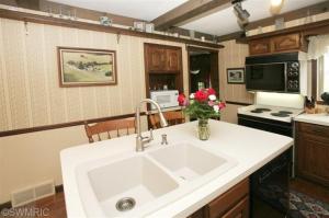 4735 E B, Plainwell, MI 49080 photo 7