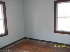 753 E Savidge St, Spring Lake, MI 49456 photo 7