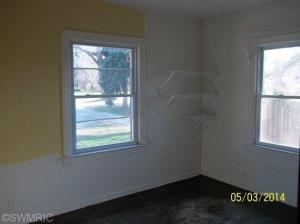 753 E Savidge St, Spring Lake, MI 49456 photo 6