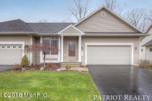 2924 E Riverside Rd, Niles, MI 49107 photo 1