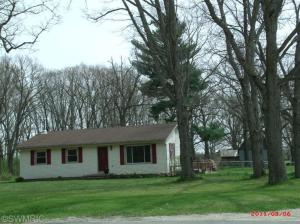 7531 E Loop Rd, Hesperia, MI 49421 photo 1