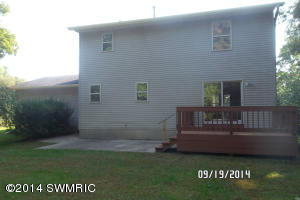 614 11th St, Plainwell, MI 49080 photo 3