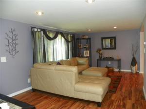 301 E Hoffman St, Three Rivers, MI 49093 photo 3