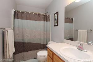 103 Pine Meadow Dr, Belding, MI 48809 photo 17