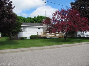 1191 Beech, Sumner, MI 48889 photo 2