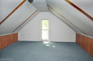 209 E Van Buren St, Gobles, MI 49055 photo 17