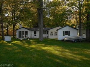 948 N Jay Ln, Baldwin, MI 49304 photo 1