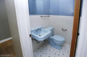 323 E Glenguile, Parchment, MI 49004 photo 16