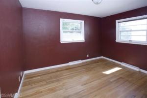 323 E Glenguile, Parchment, MI 49004 photo 11