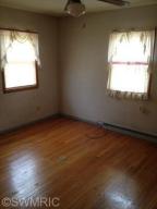 131 Clinton St, Mendon, MI 49072 photo 5