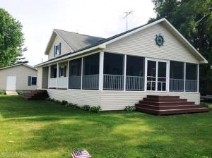 10664 Lake Dr, Evart, MI 49631 photo 1
