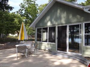 984 Lakewood Dr, Pullman, MI 49450 photo 6