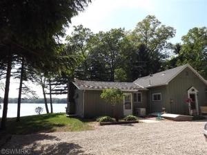 984 Lakewood Dr, Pullman, MI 49450 photo 3