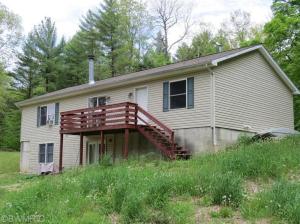 3550 E Timberview Dr, Newaygo, MI 49337 photo 3