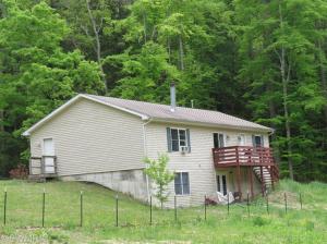 3550 E Timberview Dr, Newaygo, MI 49337 photo 2
