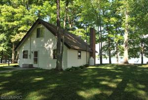 14118 S Forest View Dr, Baldwin, MI 49304 photo 2