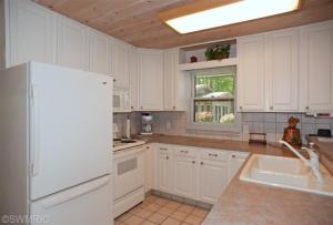 14118 S Forest View Dr, Baldwin, MI 49304 photo 5
