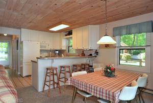 14118 S Forest View Dr, Baldwin, MI 49304 photo 6