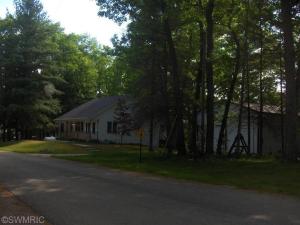 9384 N Jerome Dr, Bitely, MI 49309 photo 2