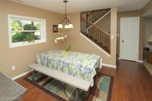 124 Harmony Ln, Springfield, MI 49037 photo 2
