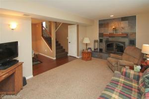 124 Harmony Ln, Springfield, MI 49037 photo 10