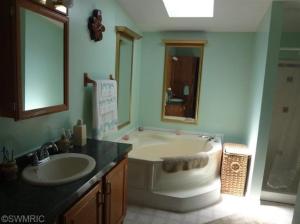 490 E 82nd St, Newaygo, MI 49337 photo 16