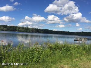 1047 Channel, Bitely, MI 49309 photo 7