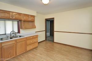 308 Meadow Dr, Augusta, MI 49012 photo 7