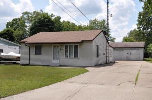 308 Meadow Dr, Augusta, MI 49012 photo 1