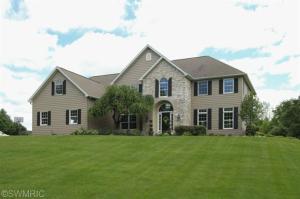 8616 E Gull Lake Dr, Augusta, MI 49012 photo 1