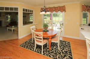 8616 E Gull Lake Dr, Augusta, MI 49012 photo 4