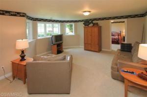 8616 E Gull Lake Dr, Augusta, MI 49012 photo 17