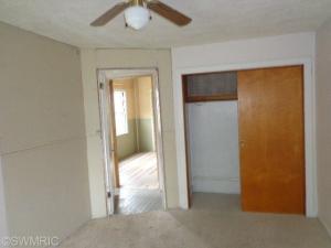 208 E Cass, Saint Johns, MI 48879 photo 11