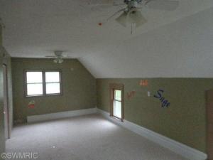 208 E Cass, Saint Johns, MI 48879 photo 13
