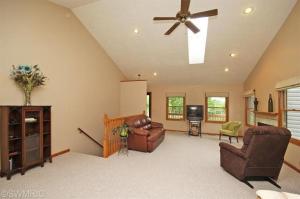 69 109th Ave, Plainwell, MI 49080 photo 3