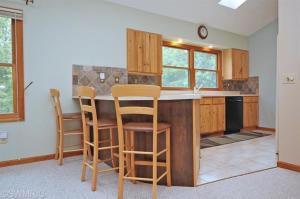 69 109th Ave, Plainwell, MI 49080 photo 5