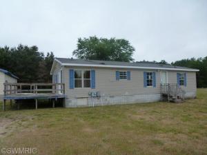 8331 W Madison St, Hesperia, MI 49421 photo 1