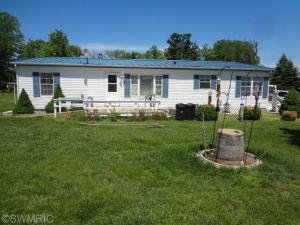 26285 Beeson St, Cassopolis, MI 49031 photo 3