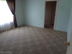 26285 Beeson St, Cassopolis, MI 49031 photo 11