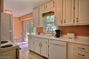 724 Forest St, Marshall, MI 49068 photo 7