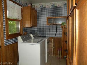 770 Thomas St, Plainwell, MI 49080 photo 5